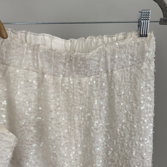 White Sequin Crop Top and Wide-Leg Pants Set - Picture 4 of 9